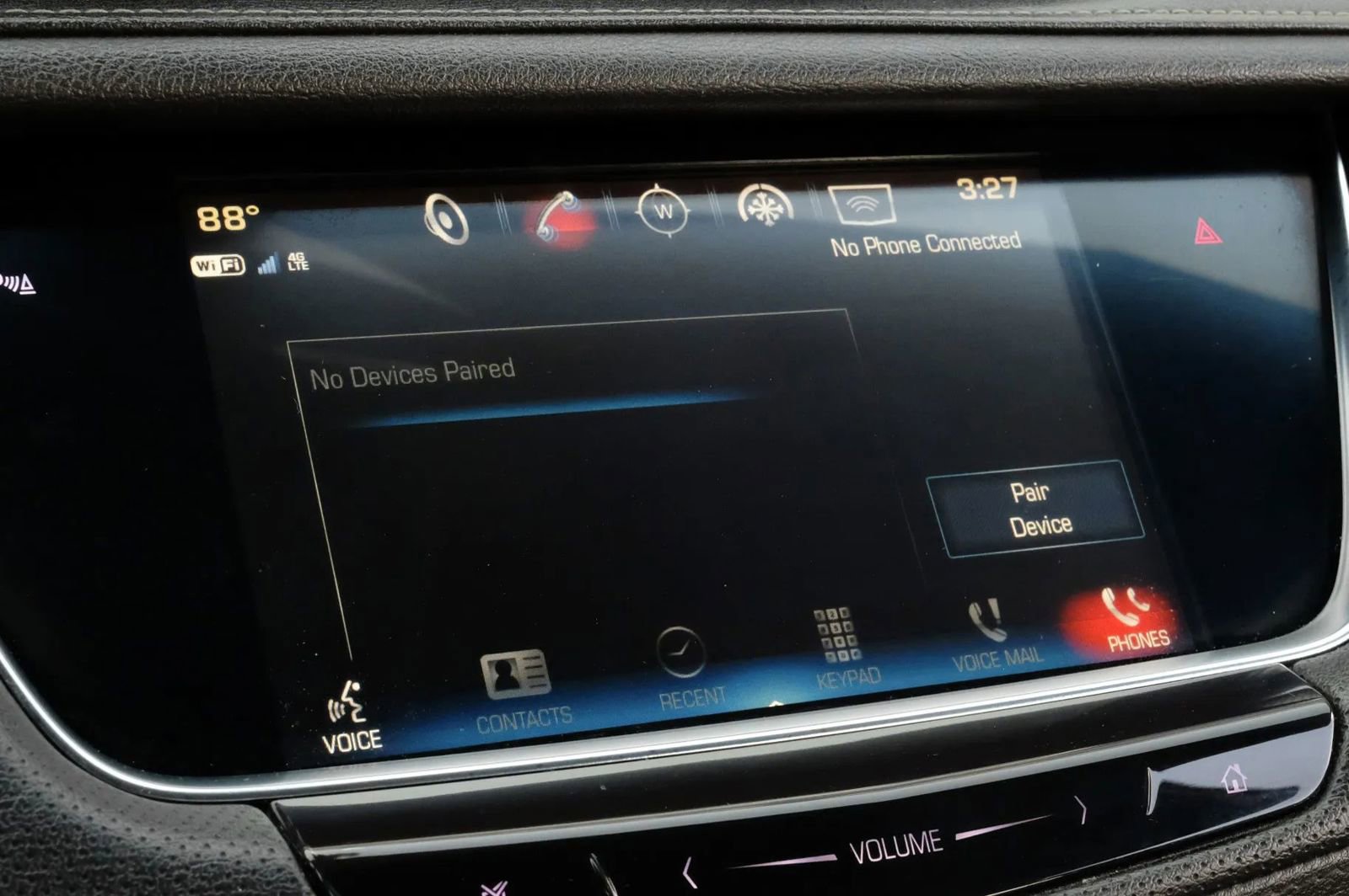 Used 2018 Cadillac XT5 FWD image 32