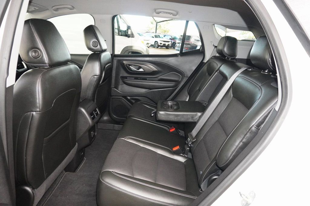 Used 2022 GMC Terrain SLT w/ Tech Package image 23