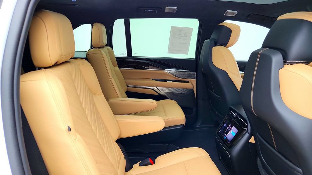 Used 2025 Cadillac Escalade IQ Sport 2 AWD/4WD image 27