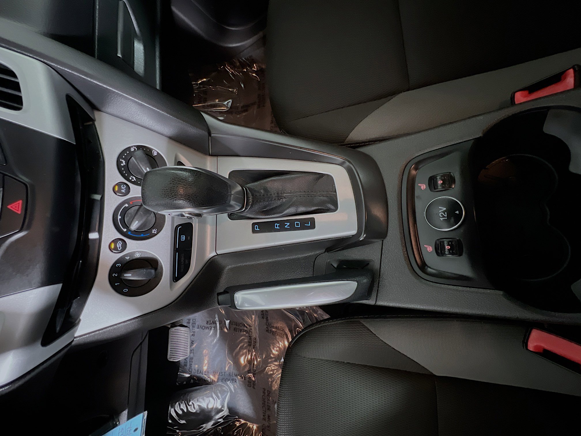 Used 2013 Ford Focus SE w/ SE Winter Pkg image 23