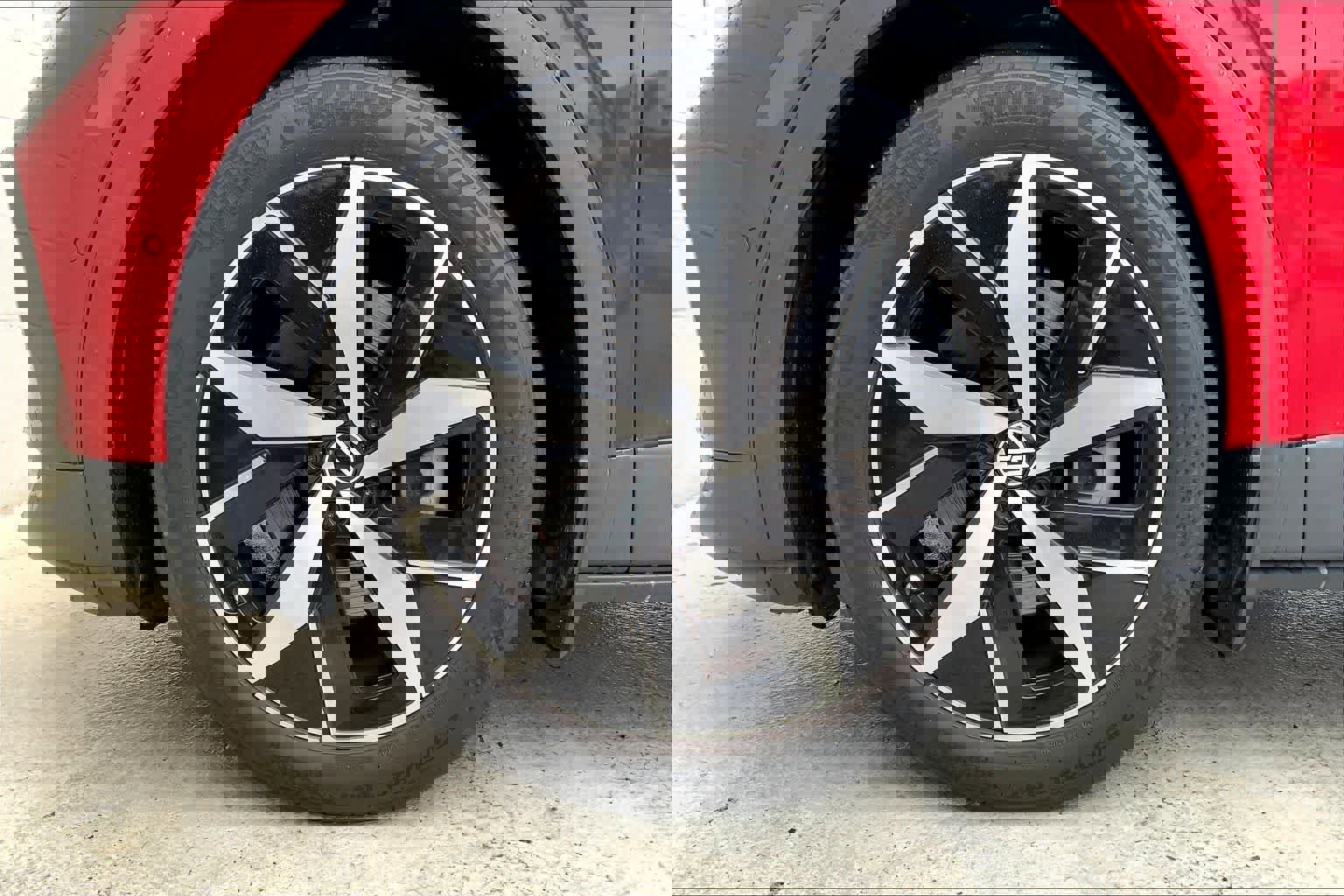 Used 2023 Volkswagen ID.4 Pro S image 9