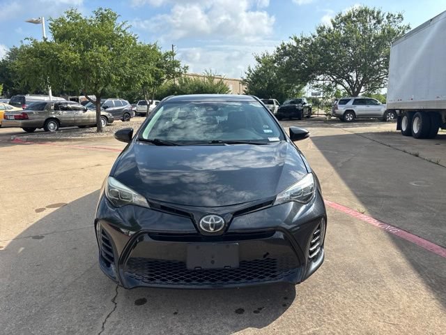 Used 2019 Toyota Corolla SE FWD image 2