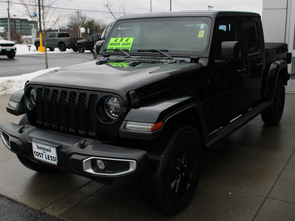 Used 2022 Jeep Gladiator Sport image 3