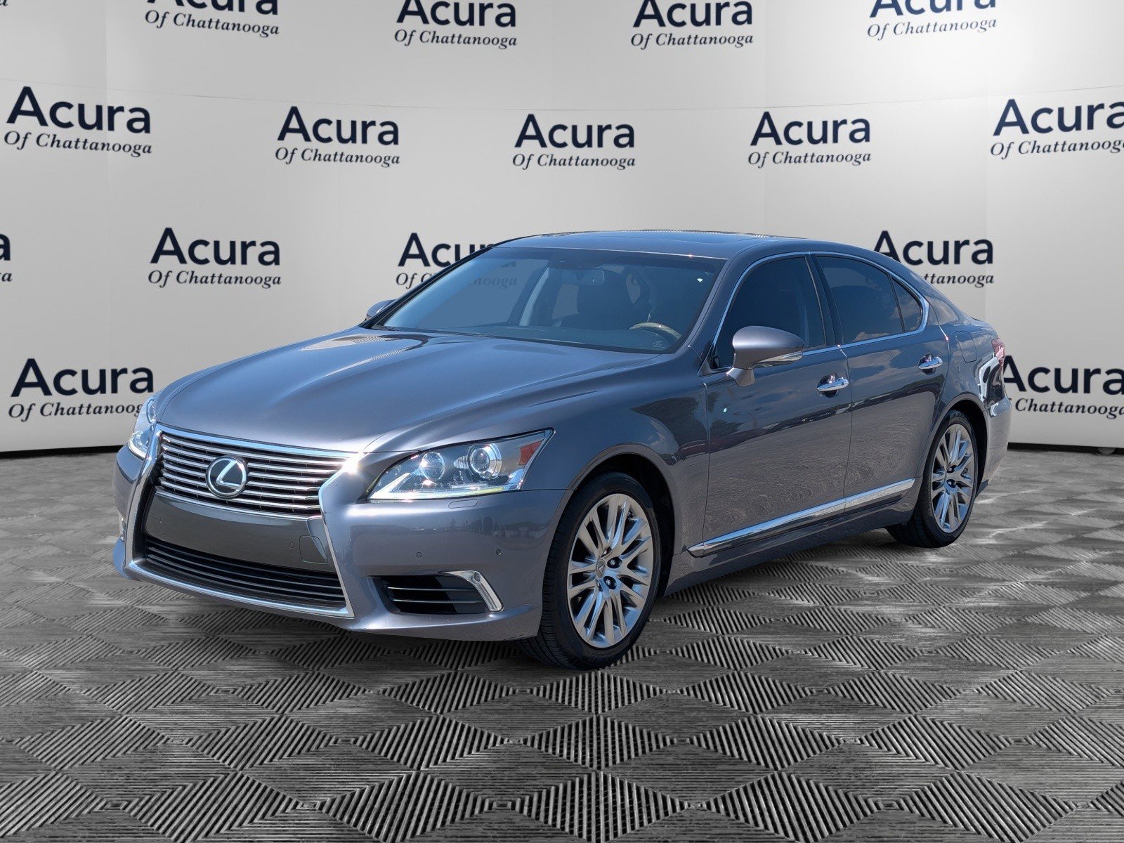 Used 2015 Lexus LS 460 image 4