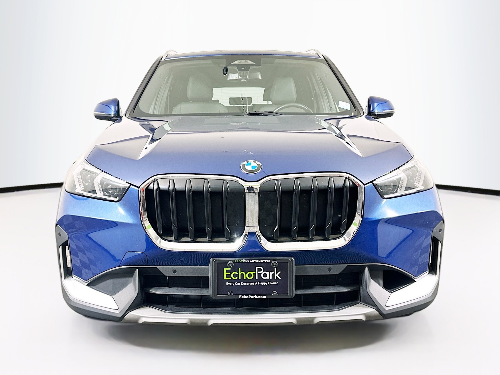 Used 2023 BMW X1 xDrive28i AWD/4WD image 2