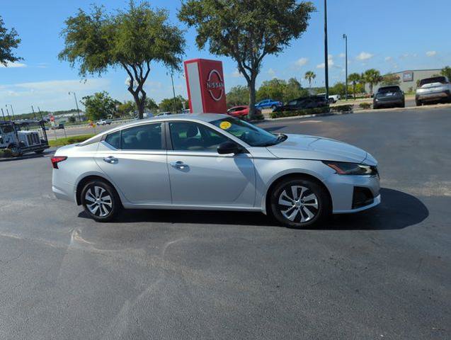 Certified 2024 Nissan Altima 2.5 S FWD image 2