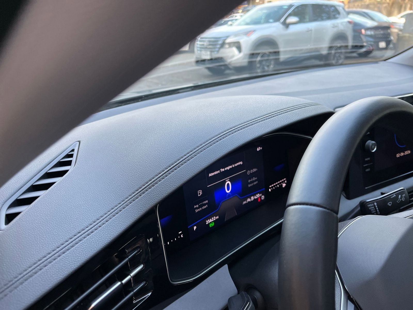 Used 2025 Volkswagen Jetta SE image 36