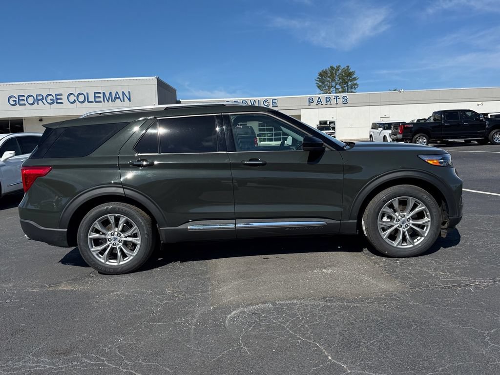 Certified 2023 Ford Explorer Limited RWD image 3