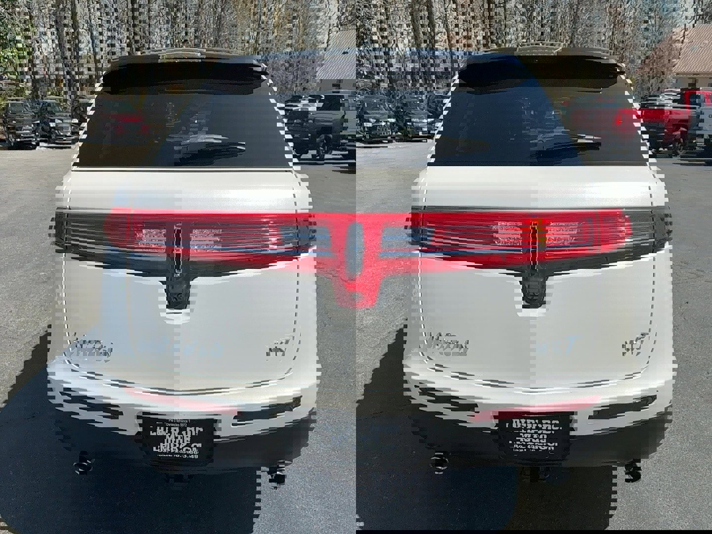 Used 2018 Lincoln MKT AWD w/ Technology Package image 6