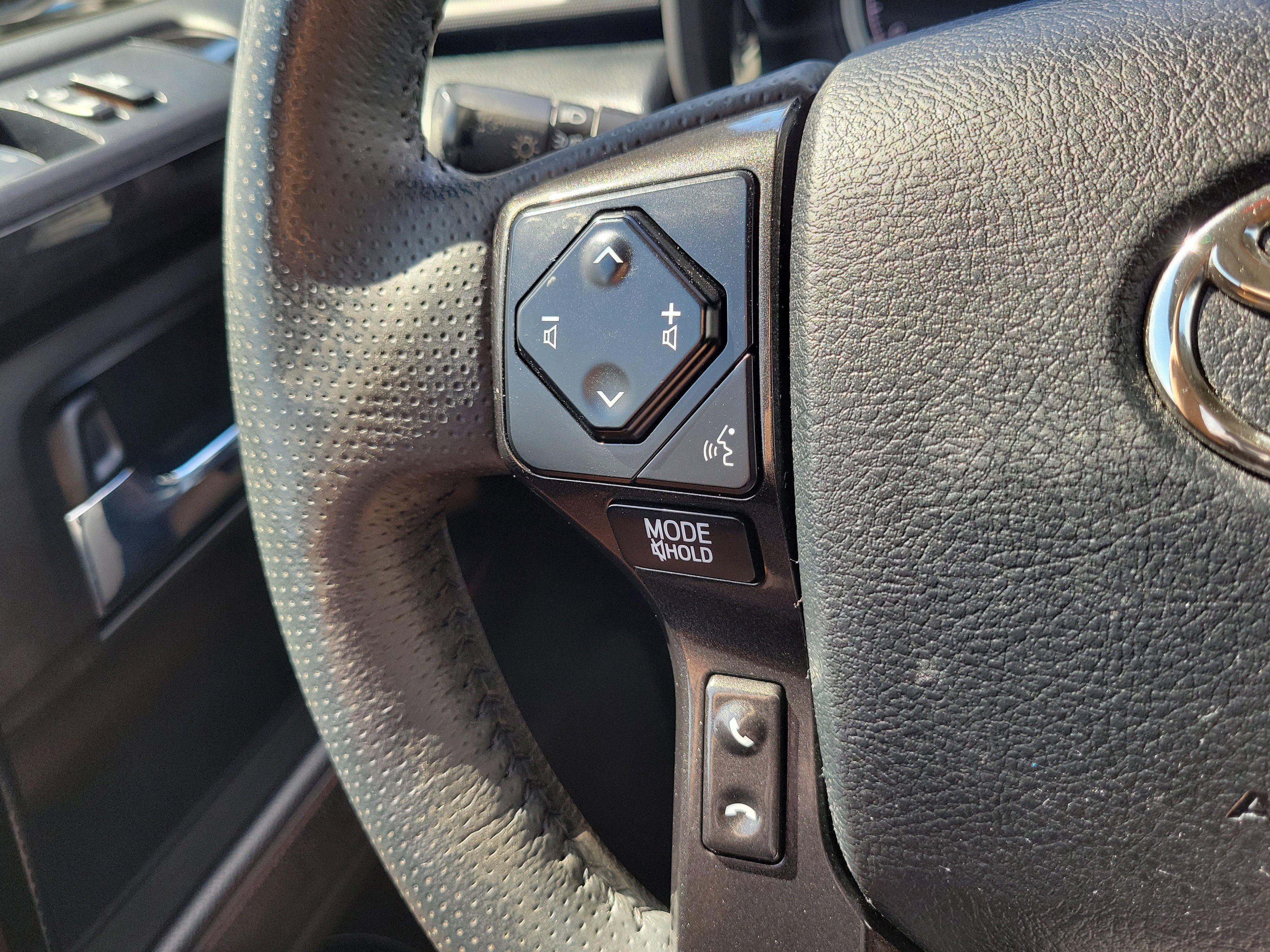 Used 2021 Toyota 4Runner TRD Off-Road Premium w/ Moonroof Package AWD/4WD image 24