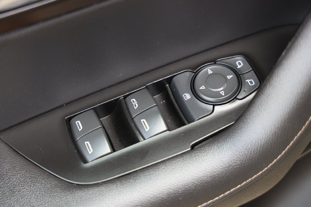 Used 2020 Chevrolet Blazer Premier w/ Driver Confidence II Package FWD image 26