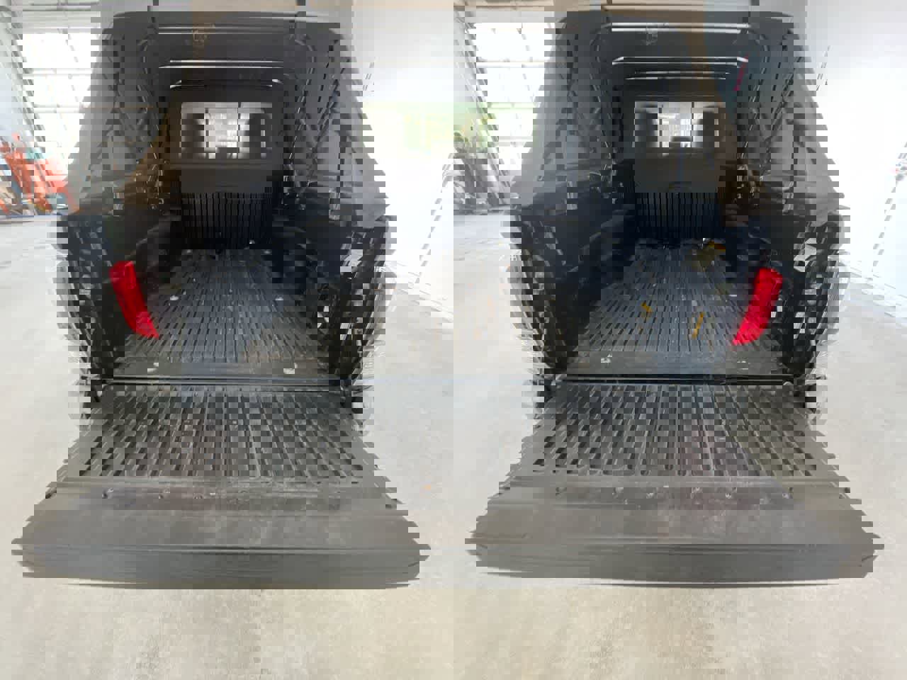 Used 2020 Toyota Tacoma TRD Off-Road w/ TRD Premium Off Road Package image 23