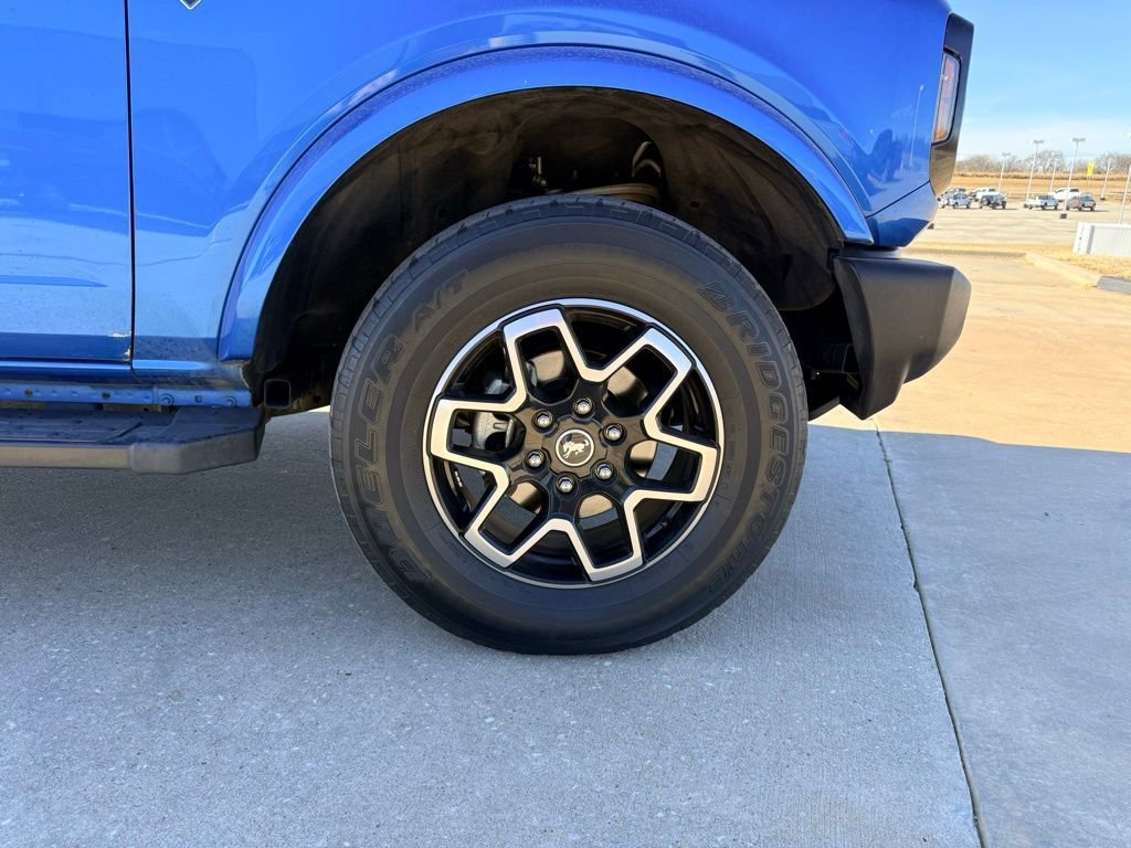 Used 2021 Ford Bronco Outer Banks image 10