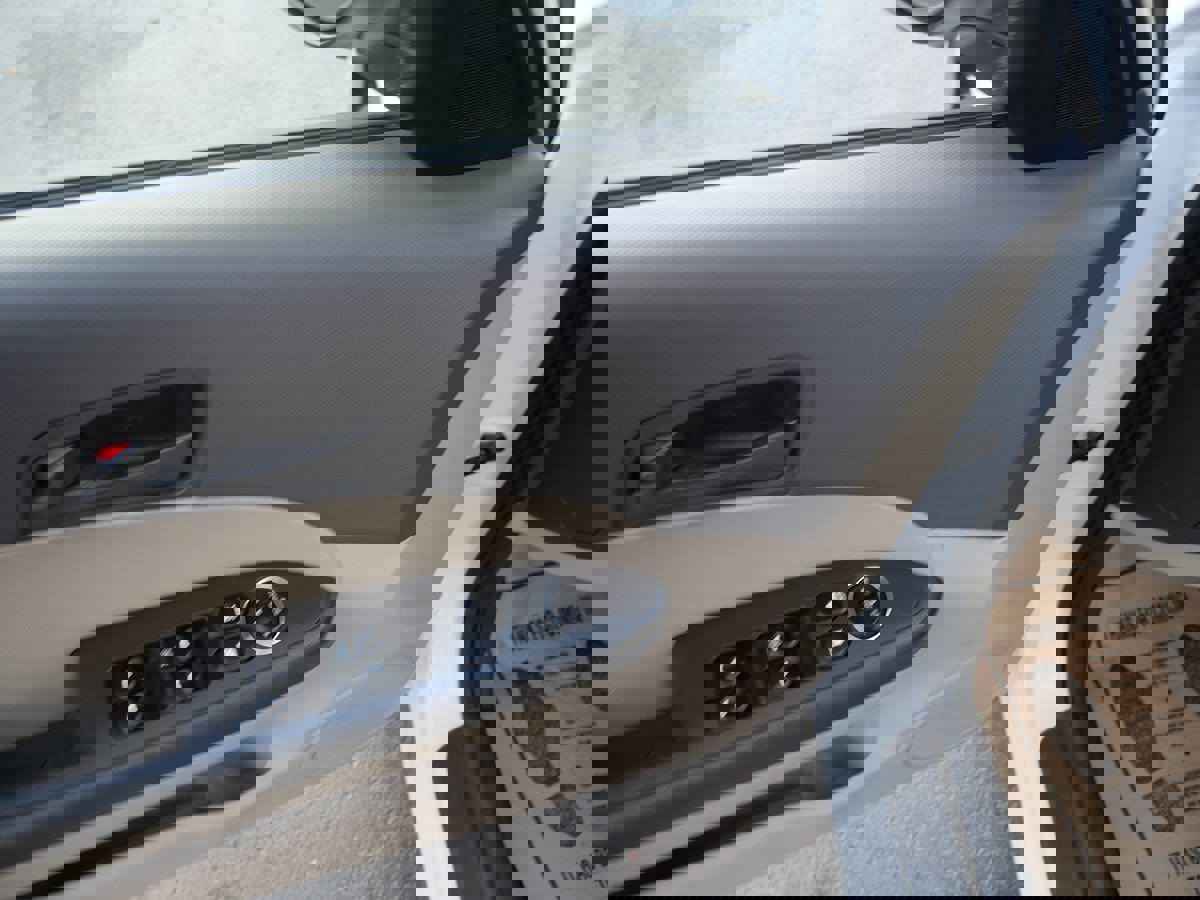 Used 2012 Hyundai Elantra GLS image 15