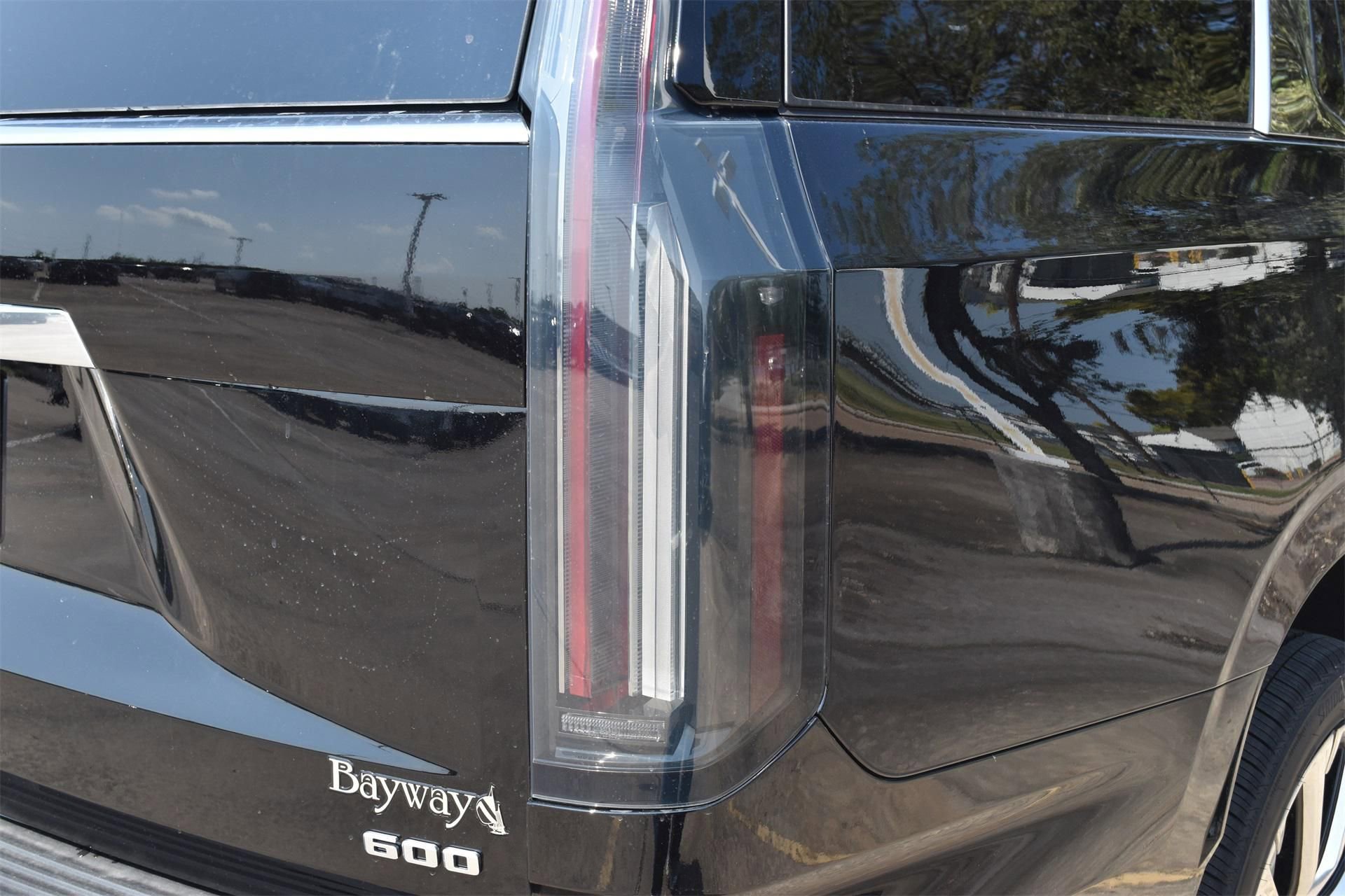 New 2025 Cadillac Escalade Premium Luxury Platinum w/ LPO, Floor Liner Package image 22