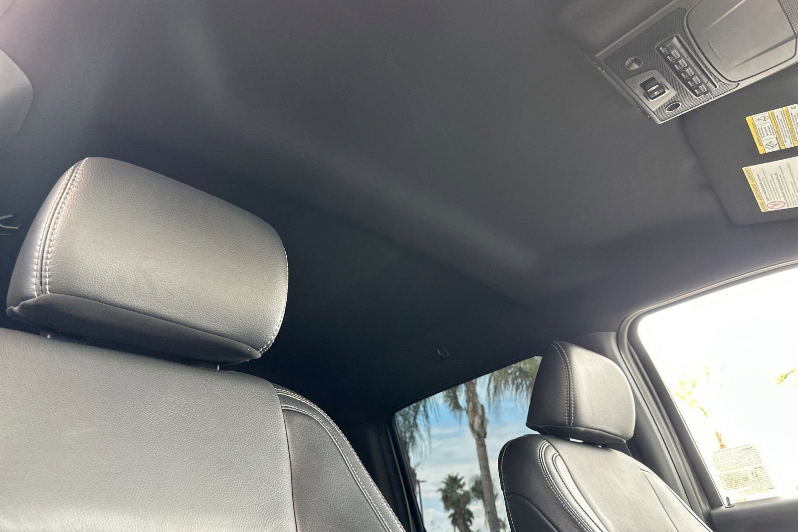 Used 2022 Ford F250 Lariat w/ Black Appearance Package AWD/4WD image 17