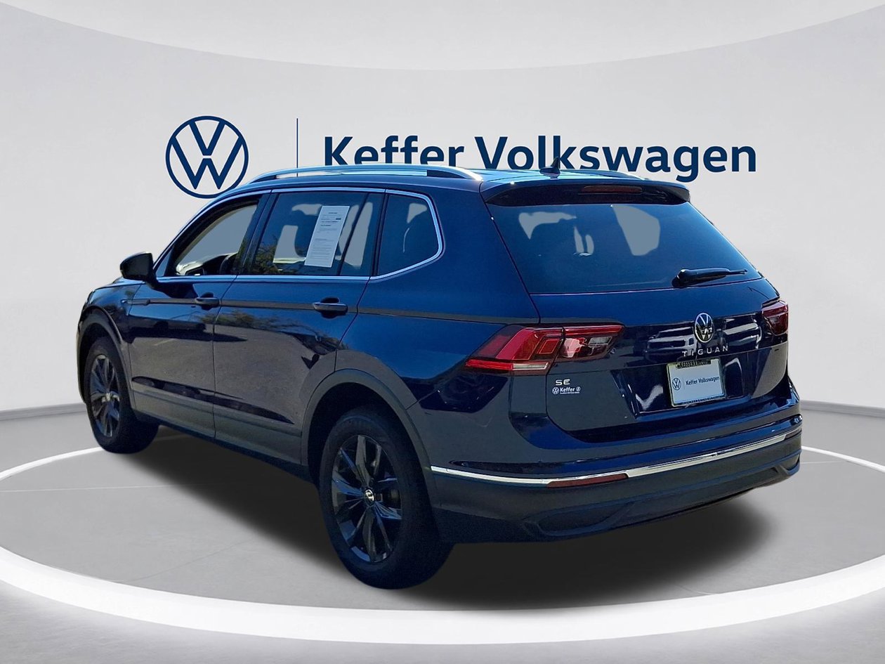 Certified 2024 Volkswagen Tiguan SE FWD image 4