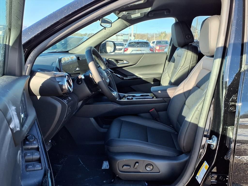 New 2026 Chevrolet Equinox LT w/ Convenience Package II image 13