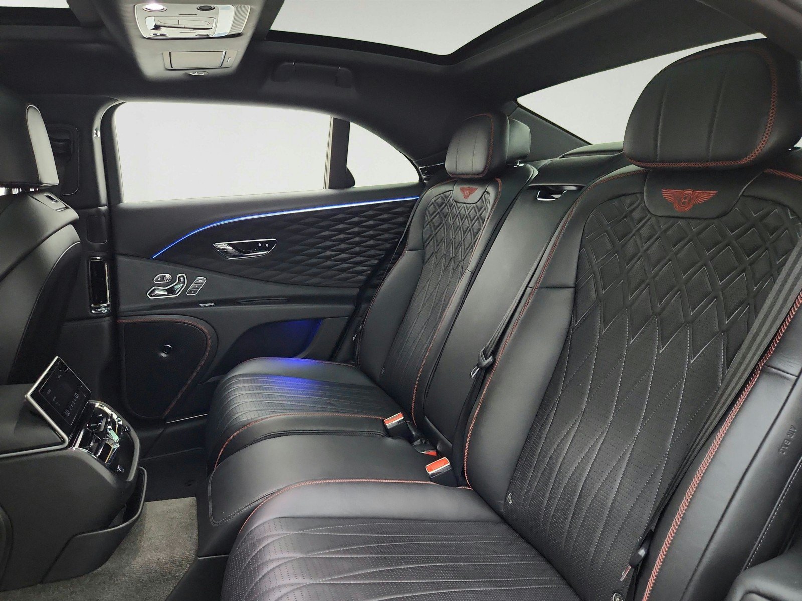 Used 2021 Bentley Flying Spur W12 AWD/4WD image 21
