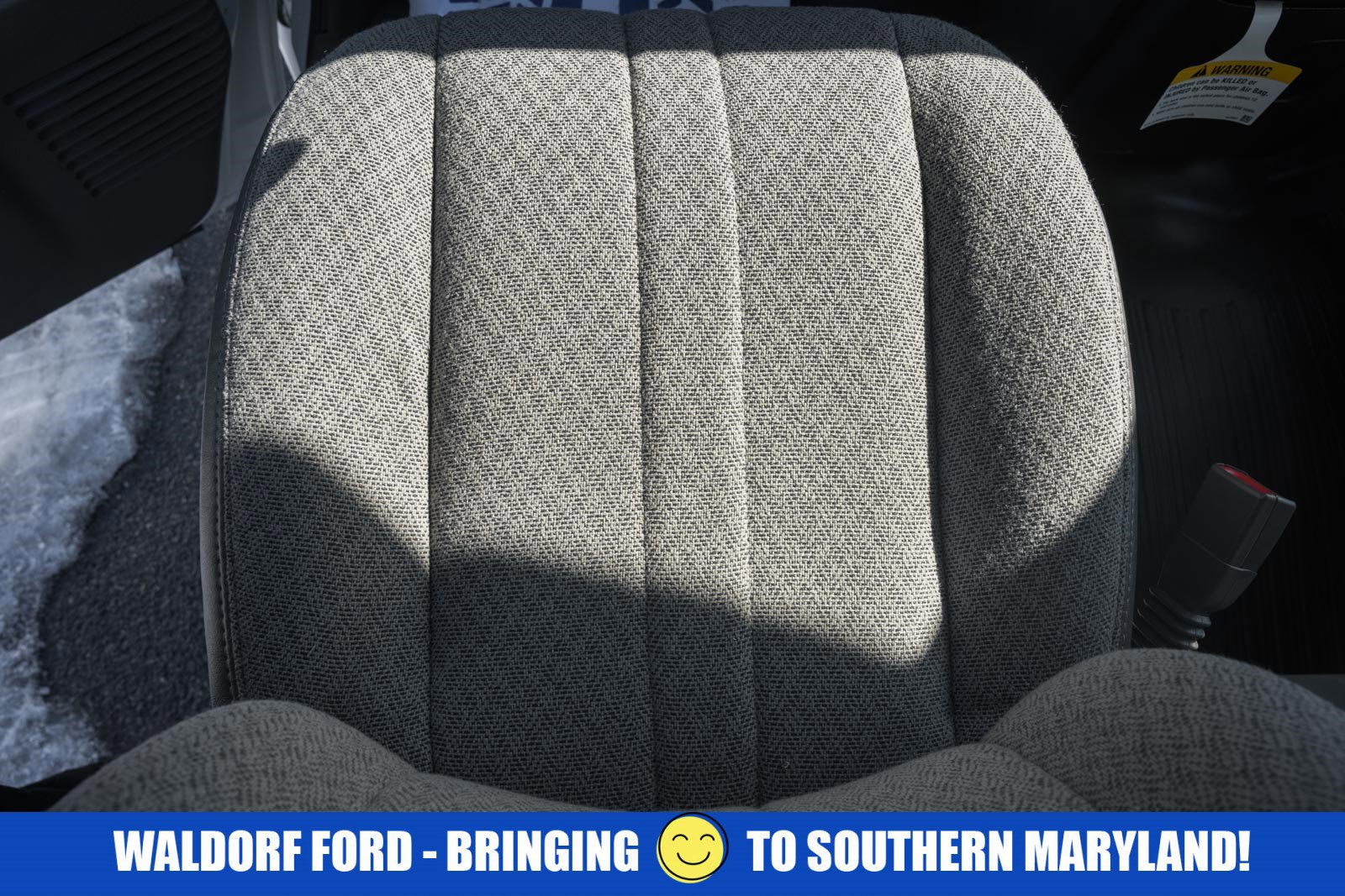 Used 2025 Chevrolet Express 2500 Extended w/ Communications Package image 33