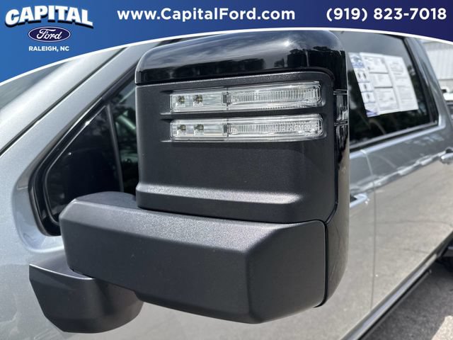 Used 2024 GMC Sierra 2500 AT4 w/ AT4 Preferred Package AWD/4WD image 12