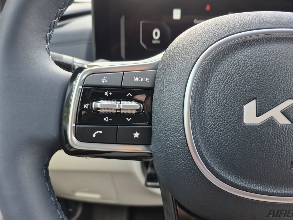 New 2026 Kia Carnival SX Prestige FWD image 18