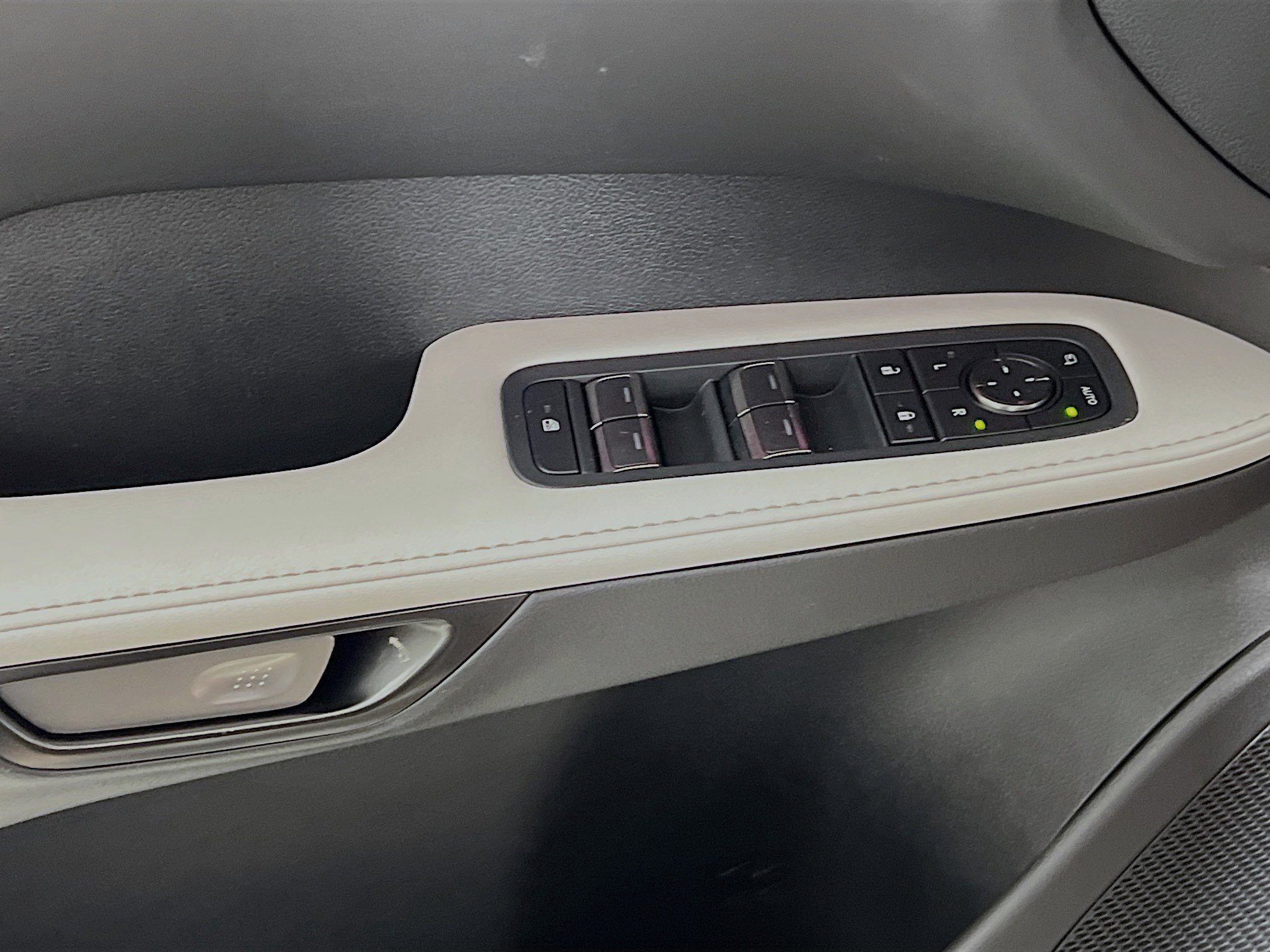 Used 2023 Lexus RX 350 Premium Plus w/ Cold Area Package image 17