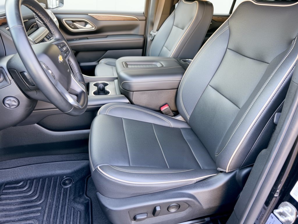 Used 2023 Chevrolet Tahoe Premier RWD image 5