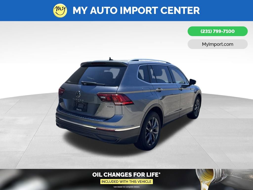 Used 2023 Volkswagen Tiguan SE w/ Panoramic Sunroof Package AWD/4WD image 28