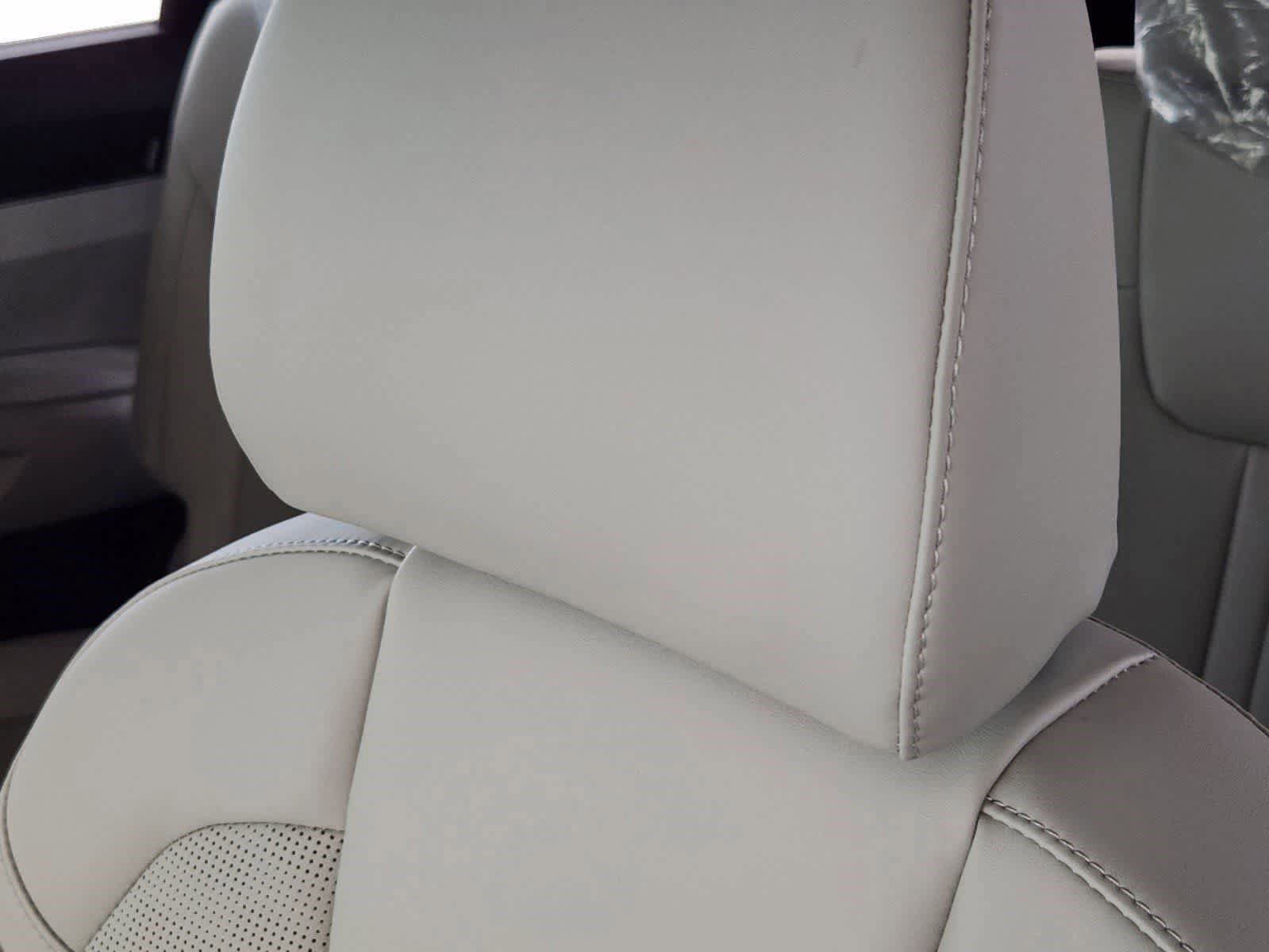New 2026 Kia Sorento EX FWD image 14