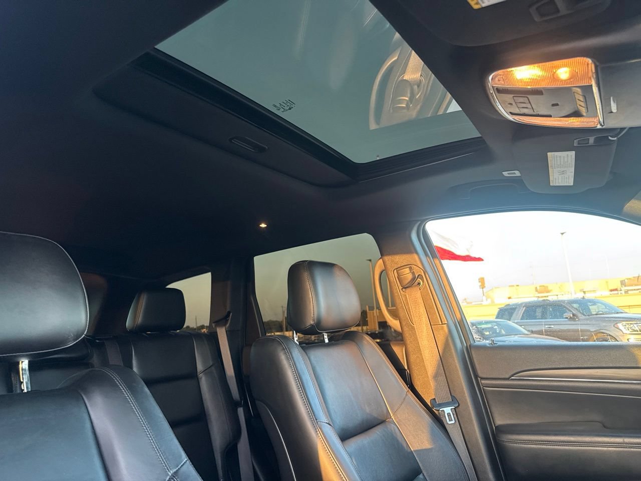 Used 2020 Jeep Grand Cherokee Limited AWD/4WD image 25