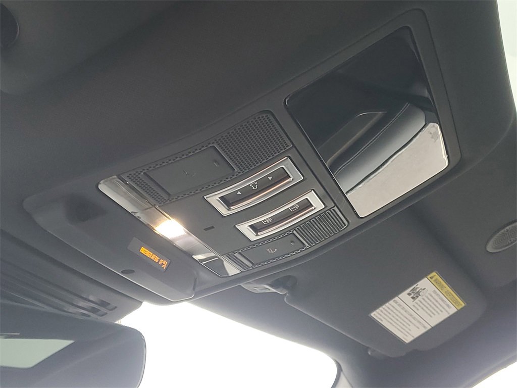 New 2025 Jaguar F-PACE R-Dynamic S image 26