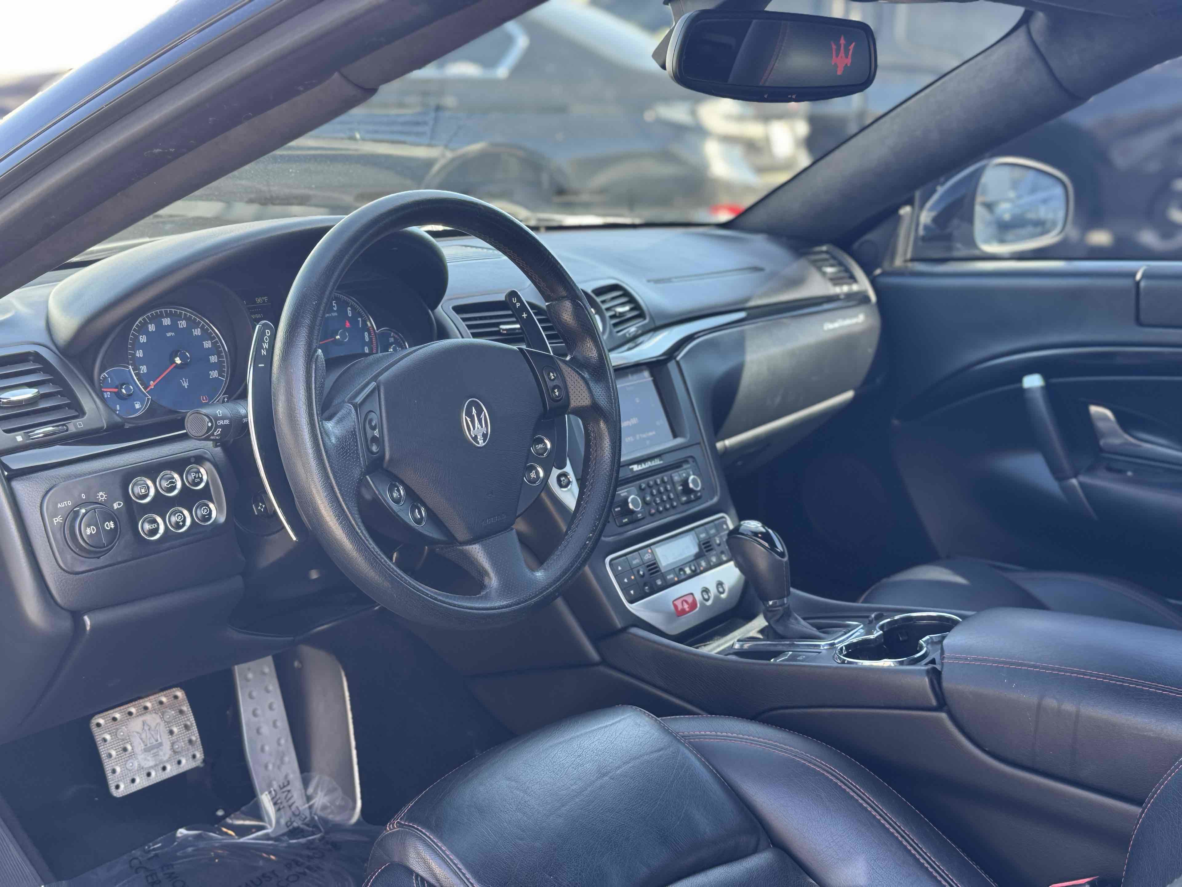 Used 2012 Maserati GranTurismo S image 9