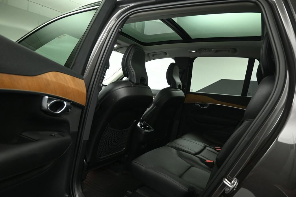 Used 2023 Volvo XC90 B6 Plus w/ Protection Package Premier AWD/4WD image 15