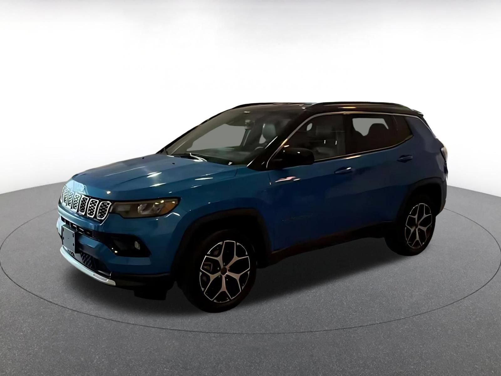 Used 2025 Jeep Compass Limited AWD/4WD image 7