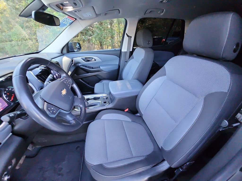 Certified 2021 Chevrolet Traverse LT image 24