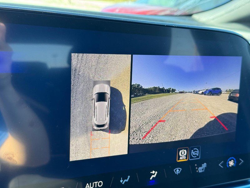 New 2026 Chevrolet Equinox EV LT FWD image 16