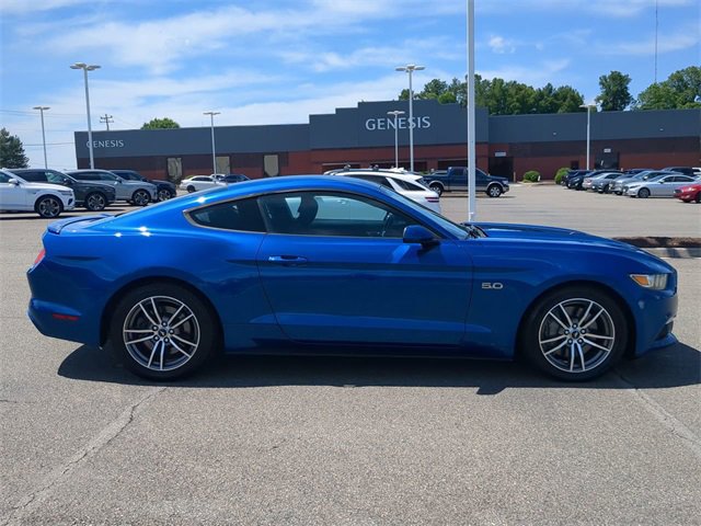 Used 2017 Ford Mustang GT image 3