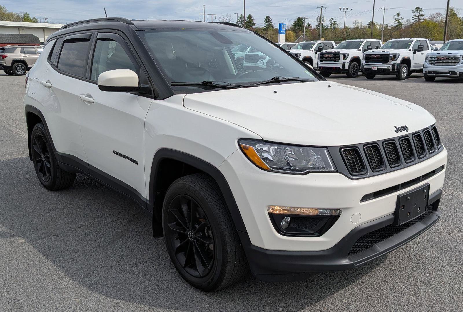 Used 2020 Jeep Compass Latitude AWD/4WD image 3