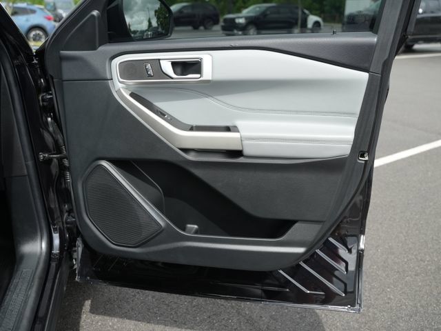 Used 2022 Ford Explorer XLT w/ Equipment Group 202A RWD image 21