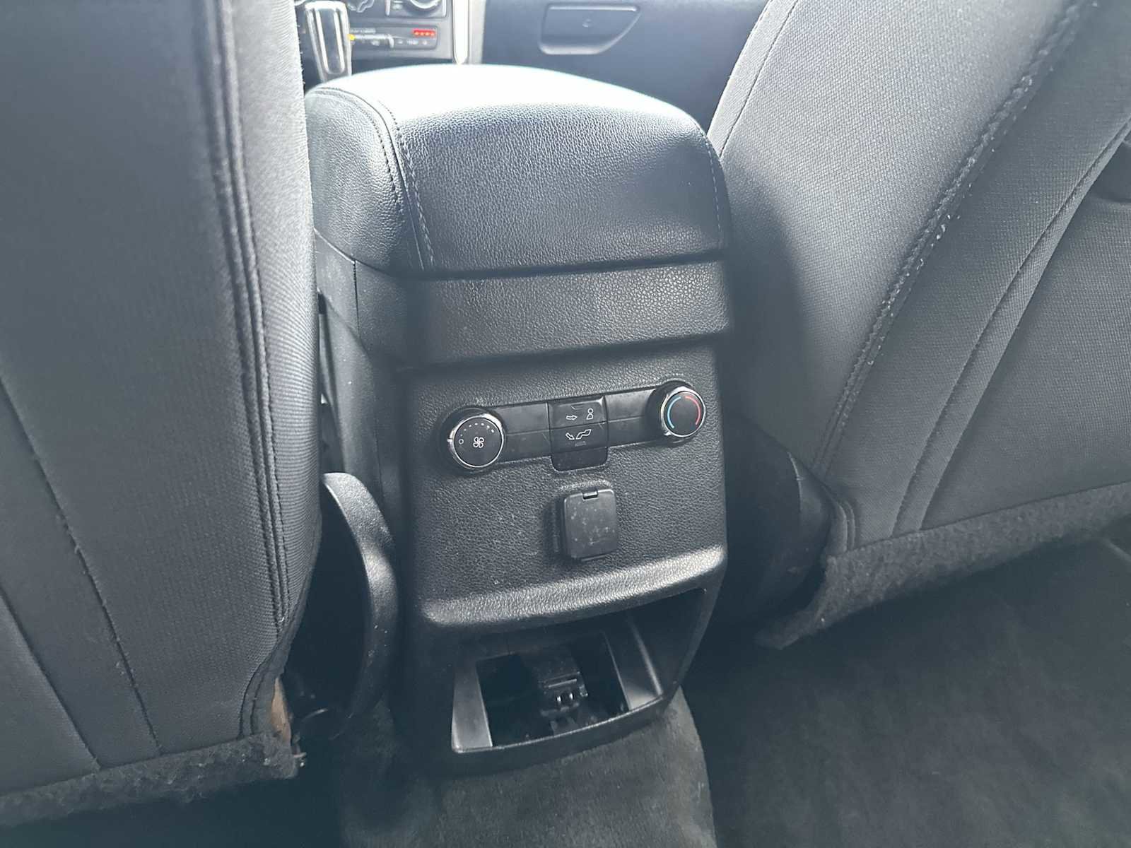 Used 2016 Ford Explorer XLT image 20