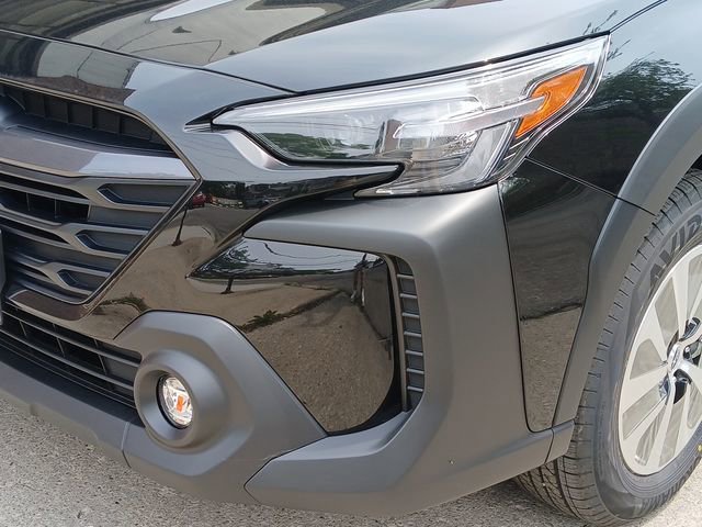 Used 2025 Subaru Outback Premium image 27