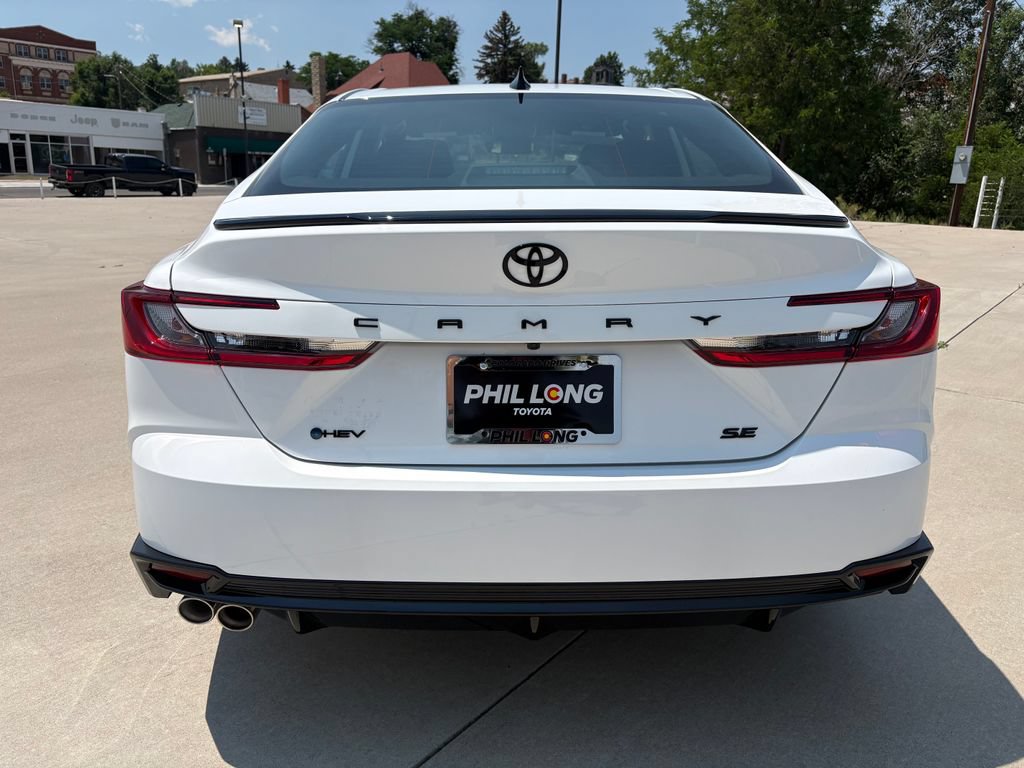 New 2026 Toyota Camry Hybrid FWD image 5