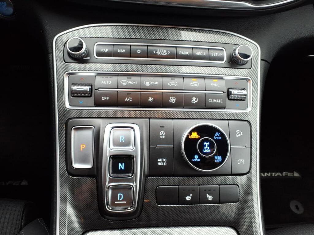 Used 2023 Hyundai Santa Fe SEL image 17