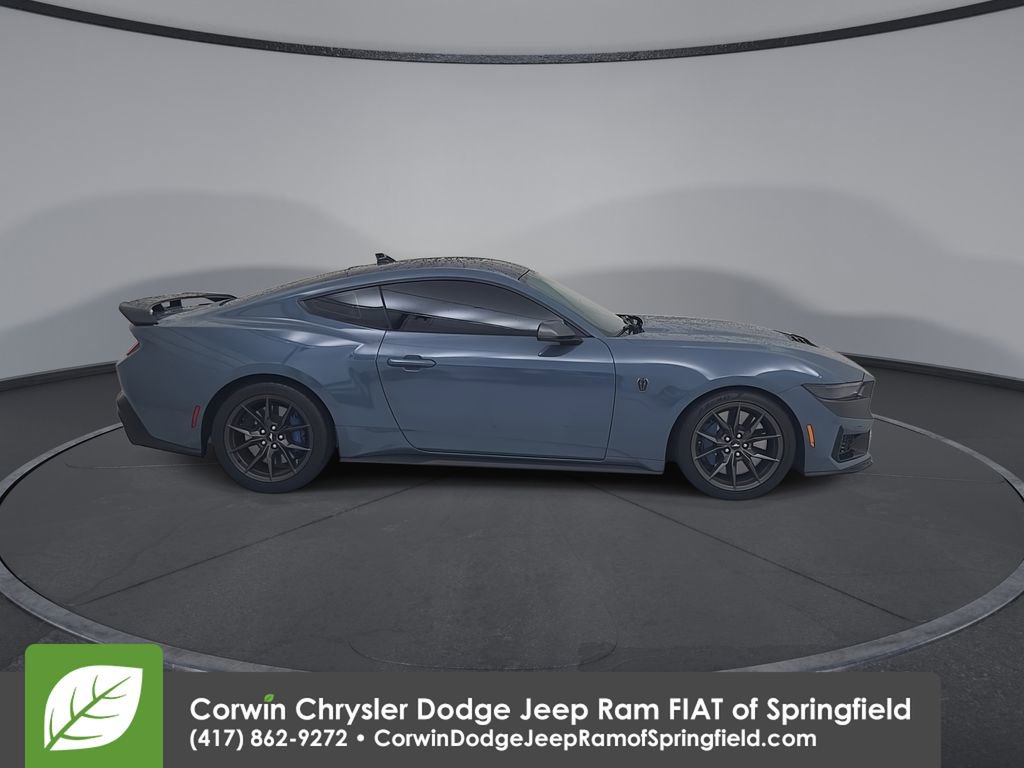 Used 2025 Ford Mustang Dark Horse image 17