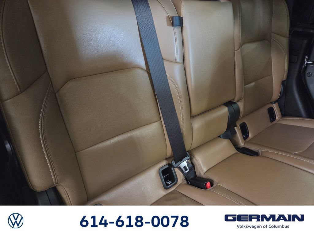 Used 2023 Jeep Gladiator Rubicon w/ Cold Weather Group AWD/4WD image 22