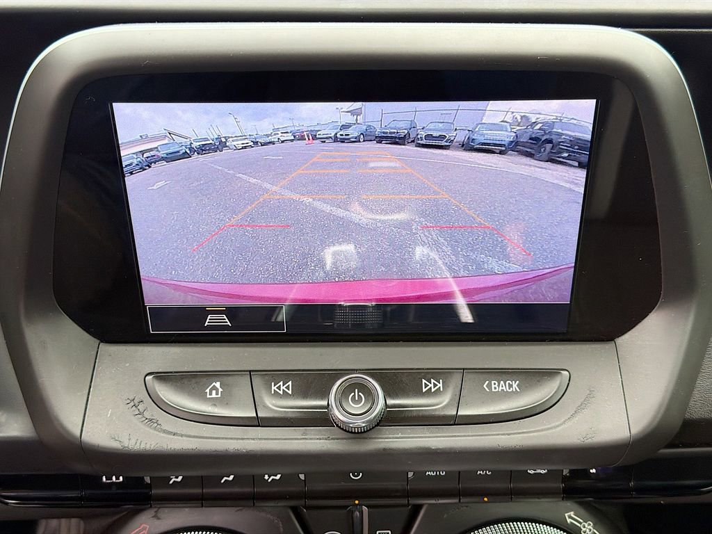 Used 2021 Chevrolet Camaro LT w/ Technology Package image 29