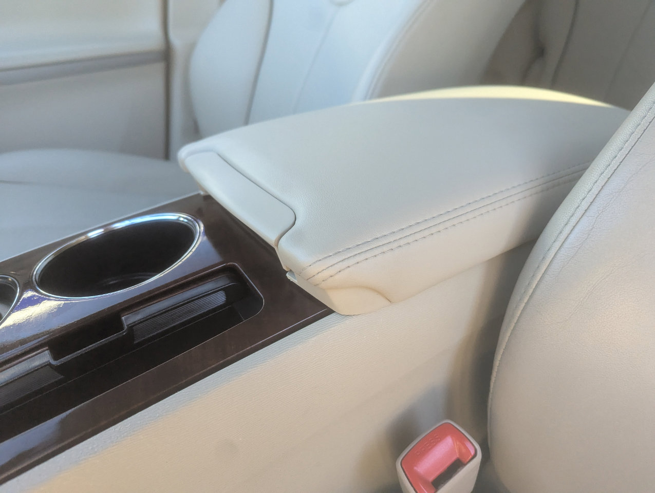 Used 2012 Toyota Venza XLE image 29