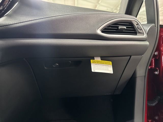 New 2026 Chrysler Pacifica Select image 41