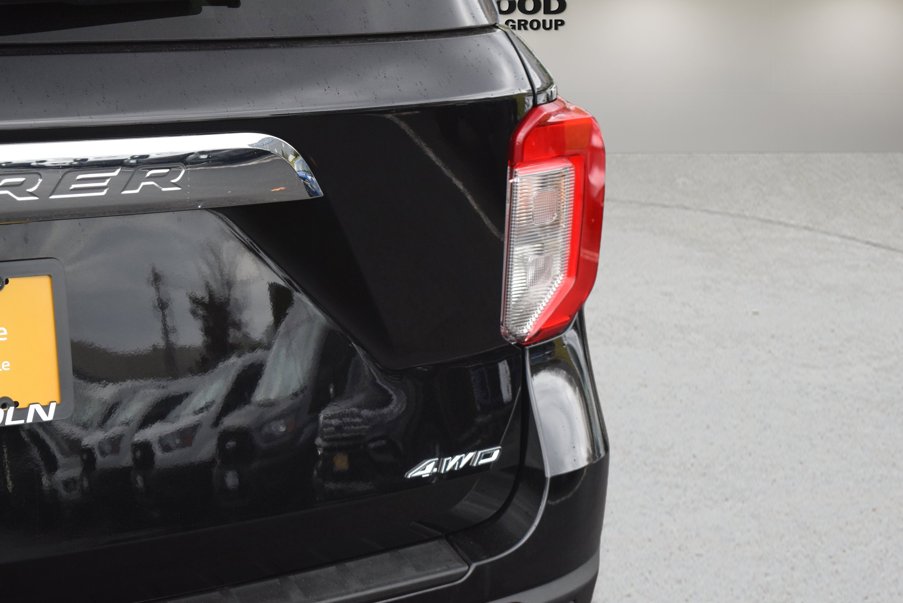 Used 2023 Ford Explorer XLT w/ Equipment Group 202A image 6